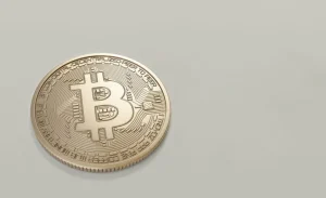 Обновлённый прогноз BTC с учётом инфляции и процентных ставок